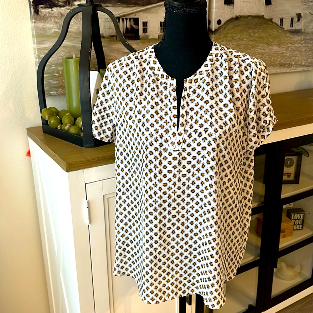 Pleione  blouse - white with mustard and black pattern